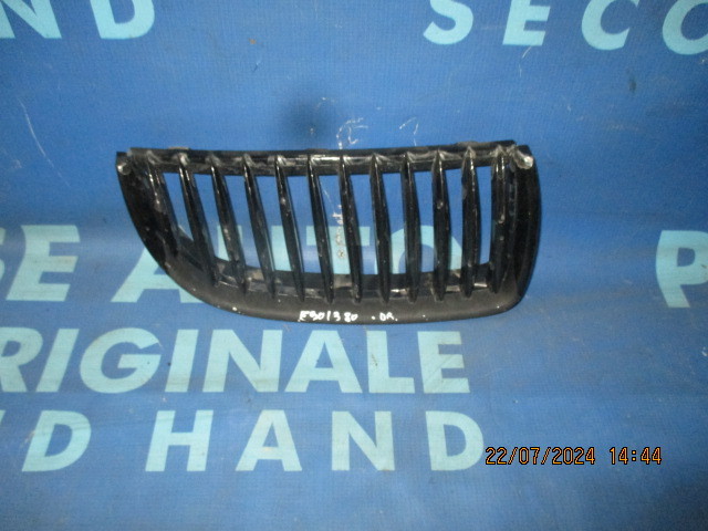 Grila radiator BMW E90 2006 (urechi rupte)