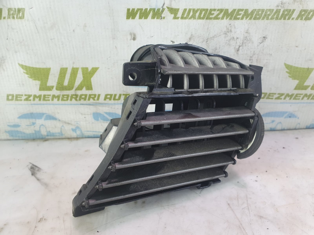 Grila ventilatie bord 363101d Lancia Ypsilon 2 (Type 843) [2003 - 2006] 1.4 benzina 843a1000