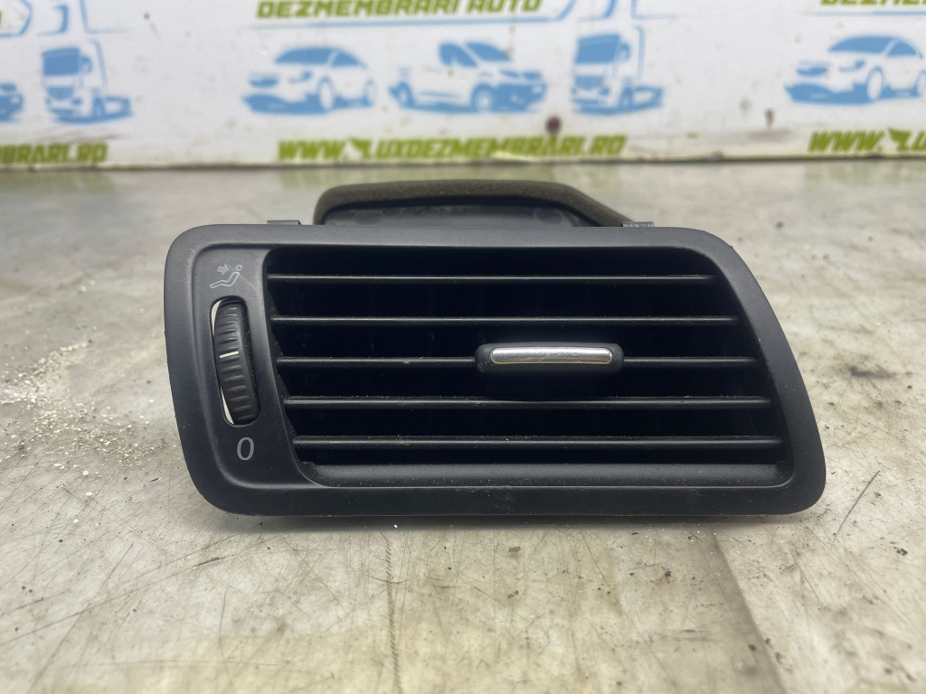 Grila ventilatie bord 3c1819702f Volkswagen VW Passat B6 [2005 - 2010] 1.9 tdi BLS