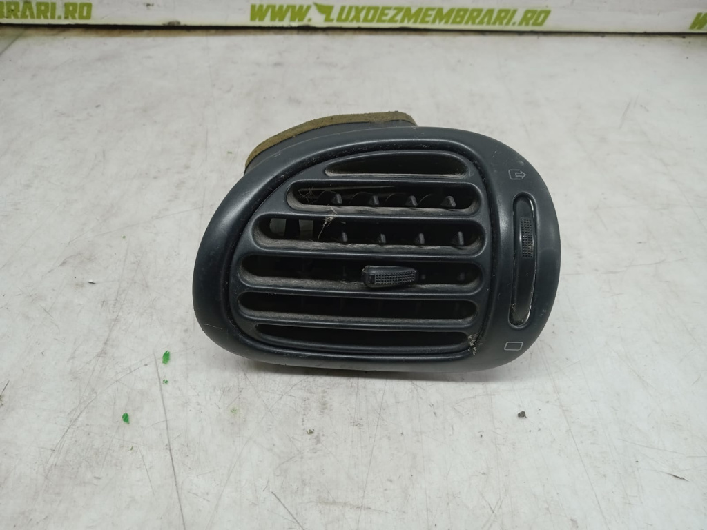 Grila ventilatie bord 9632184377 Peugeot 206 [facelift] [2002 - 2009]