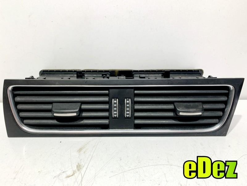 Grila ventilatie bord centrala Audi A5 facelift (2012-2016) [8T3] 8T2820951D