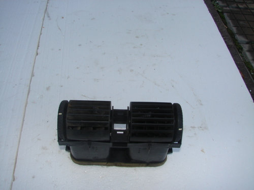 Grila ventilatie bord centrala Opel Astra G [1998 - 2009] wagon 5-usi 2.0 DI MT (82 hp) (F35_)