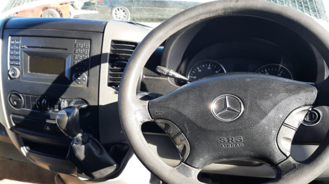 Grila ventilatie bord centru Mercedes-Benz Sprinter 2 906 [2006 - 2013] Autoutilitara duba 4-usi 2.2 CDi MT (148 hp)
