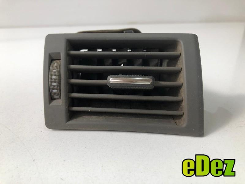 Grila ventilatie dreapta fata Audi A4 (2001-2004) [8E2, B6] 8e0820902f