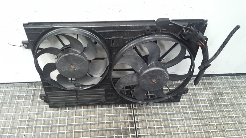 Grup electroventilatoare 1K0121207AA, Vw Golf 5 (1K1) 2.0tdi (id:342562)