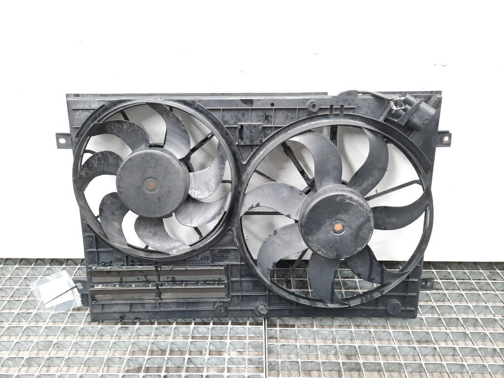 Grup electroventilatoare, cod 1K0121207AD, Vw Passat Variant (3C5) 2.0 tdi, BMR (id:461601)