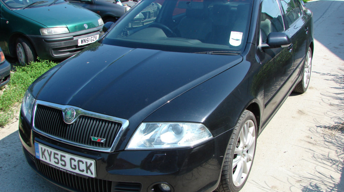 Holender Skoda Octavia 2 [2004 - 2008] RS liftback 5-usi 2.0 TFSI MT (200 hp) (1Z3)