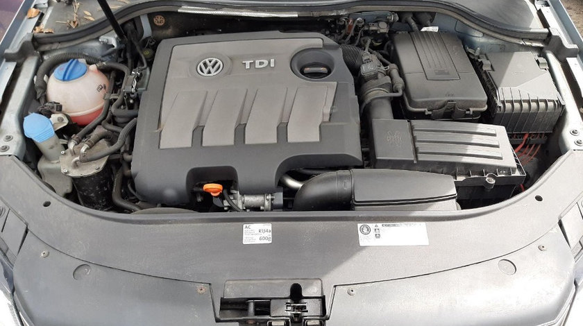 Incuietoare capota Volkswagen Passat B7 2011 SEDAN 1.6 TDI