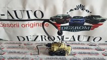 Incuietoare usa dreapta spate VW Polo 9N Y3B483901...