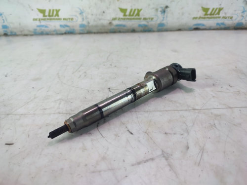 Injector 1.4 crdi d4fc 0445110587 33800-2A600 Kia Venga [facelift] [2014 - 2016]