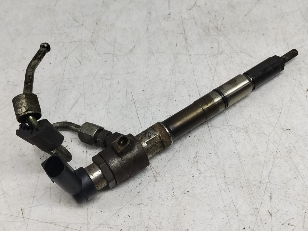 Injector 1.6 tdi cayc 03l130277b Skoda Octavia 2 [facelift] [2008 - 2013]