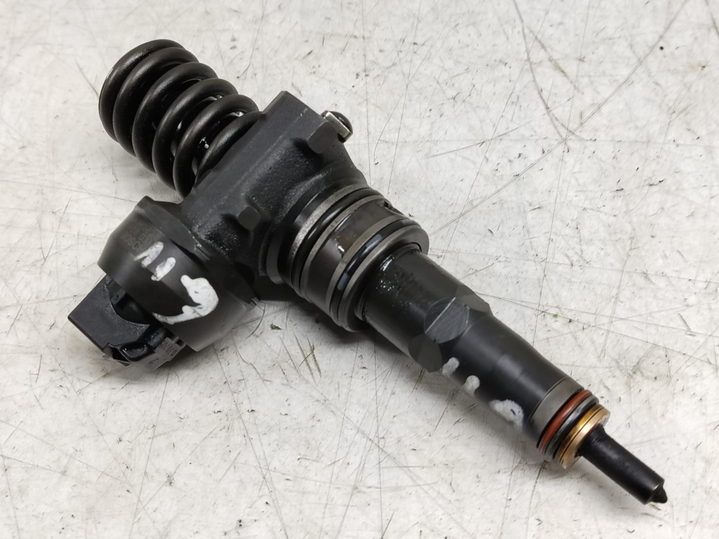 Injector 1.9 tdi bkc 038130073AG Skoda Octavia 2 [2004 - 2008]