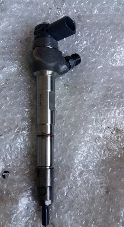 Injector 2.0 tdi audi q5 fyb a3 8v a4 b8 b9 a5 f53 a6 4g 0445110471 04l130277ae