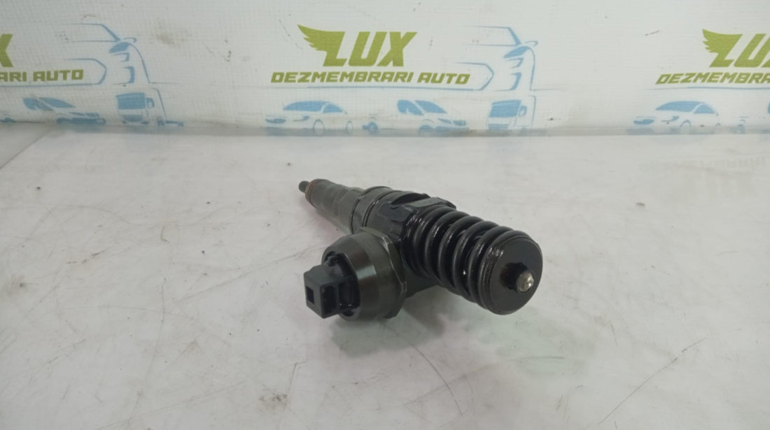 Injector 2.0 tdi bmp bmm 038130073bk 0414720312cu Volkswagen VW Caddy 3 [2004 - 2010]