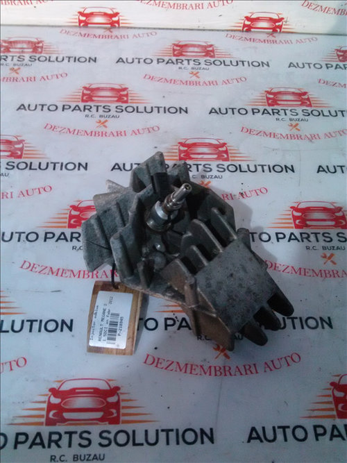 Injector adblue RENAULT MEGANE 3 1.5 dci an fabr. 2012