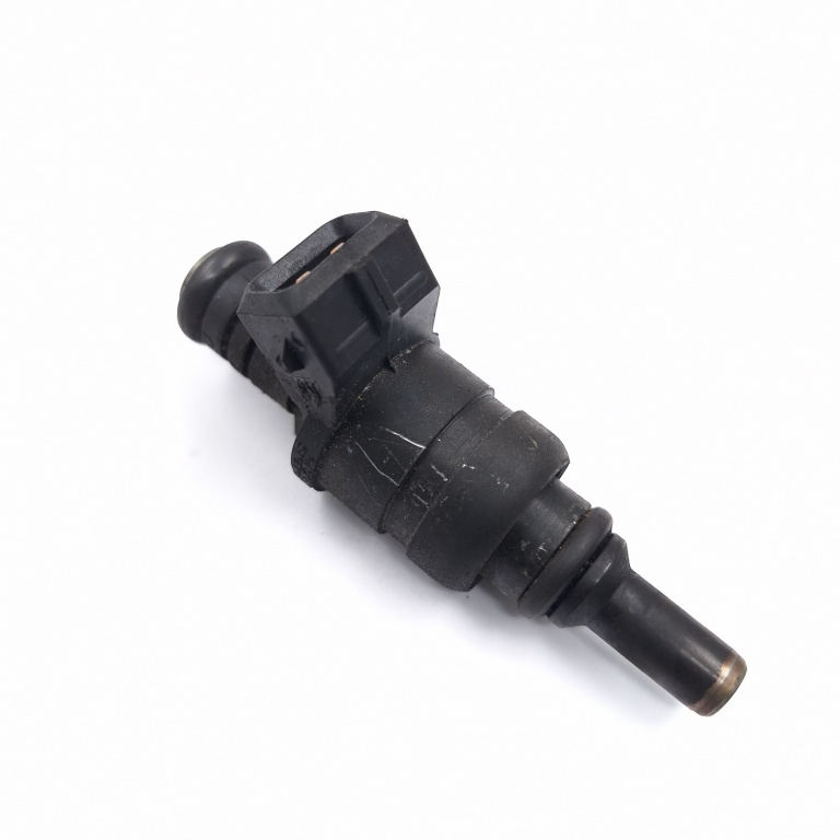 Injector Benzina BMW 5 (E60, E61) 2003 - 2010 Benzina 1427240