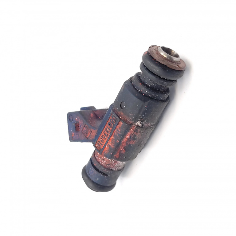 Injector Benzina VW PASSAT B5, B5.5 1996 - 2005 Benzina 06B133551M, 06B133551