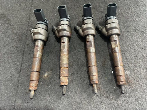 Injector BMW F25 sedan 2013 (7810702)