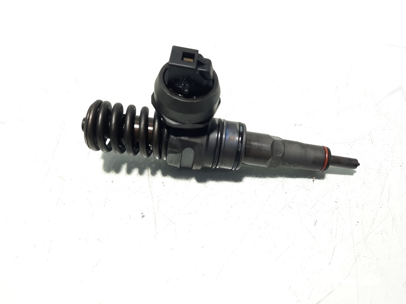 Injector, cod 038130073AG, BTC, 041472215, Skoda Octavia 2 Combi (1Z5) 1.9 TDI, BXE (idi:620879)