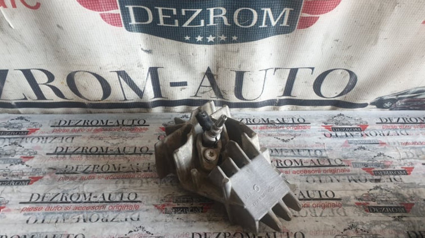 Injector filtru particule Dacia Logan I MCV 1.5 dCi 88 cai euro 5 cod piesa : 8200769153