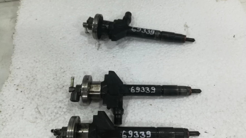 Injector / injectoare Mazda 6 An 2004 motorizare 2.0 diesel 100KW cod motor RF