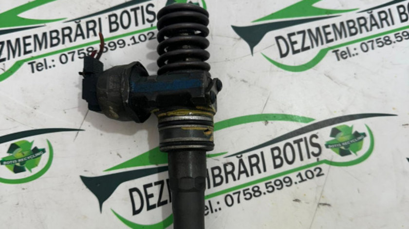 Injector motorina 038 130 073 Volkswagen VW Passat B6 [2005 - 2010] wagon 5-usi 1.9 TDI MT (105 hp)