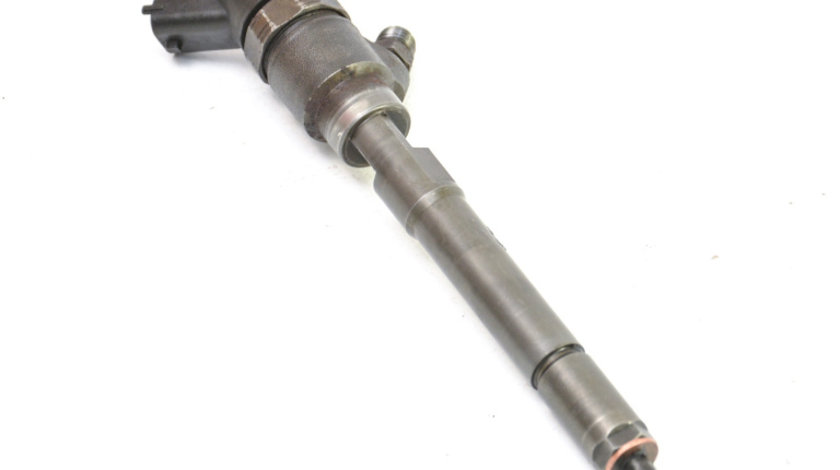 Injector Opel ANTARA 2006 - Prezent Motorina 0445110270, 96440377