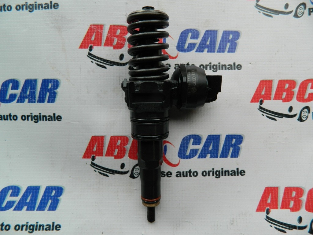 Injector Skoda Octavia 1U 1.9 TDI cod: 038130073AJ model 2002