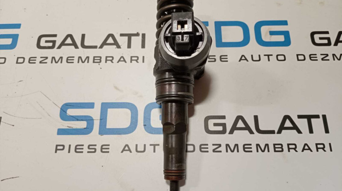 Injector Volkswagen Caddy 3 2.0 SDI 2004 - 2011 Cod 038130073AP [M6552]