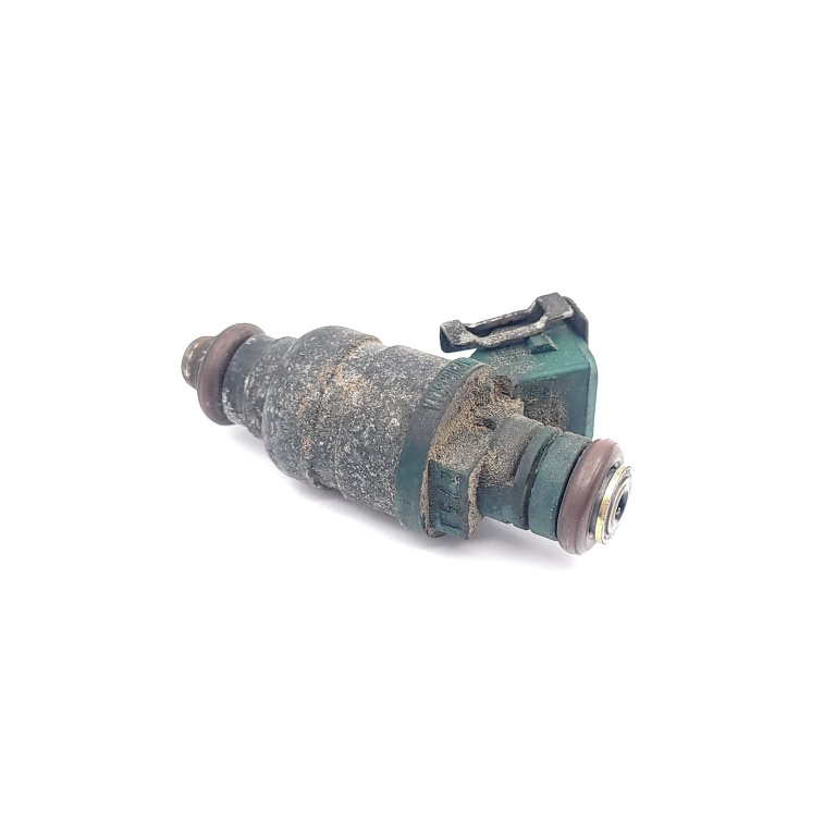 Injector VW GOLF 4 1997 - 2004 Benzina 037906031AA, 037906031, 037 906 031 AA, 037 906 031