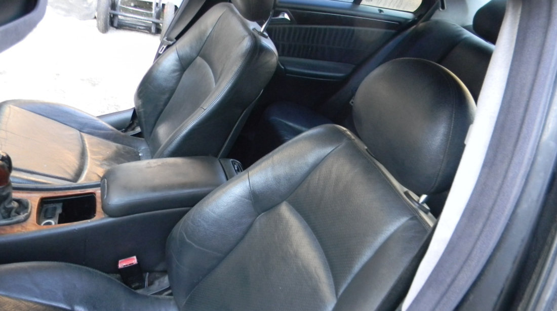 Interior Complet Mercedes-Benz C-CLASS (W203) 2000 - 2007 Motorina #84175128