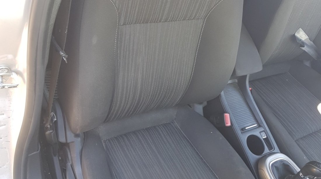 Interior Scaune si Banchete Textil Fara Incalzire Opel Astra J Break /  Combi 2009 - 2015 #72361045