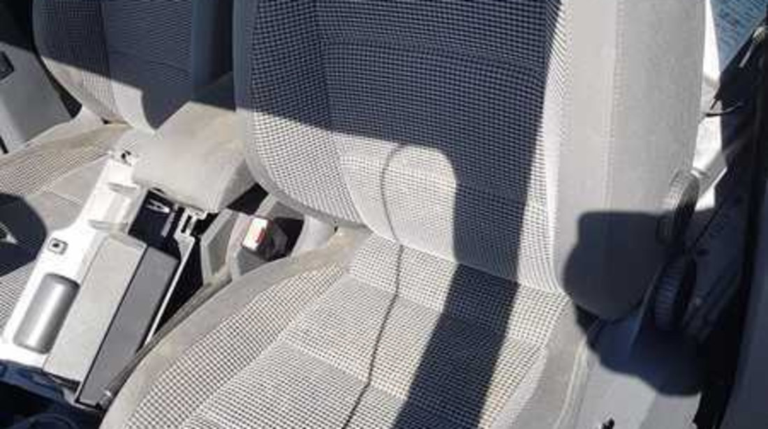 Interior Textil 5 Locuri Scaun Scaune Fata Stanga Dreapta si Bancheta Banchete Spate cu Spatar VW Touran 2003 - 2010