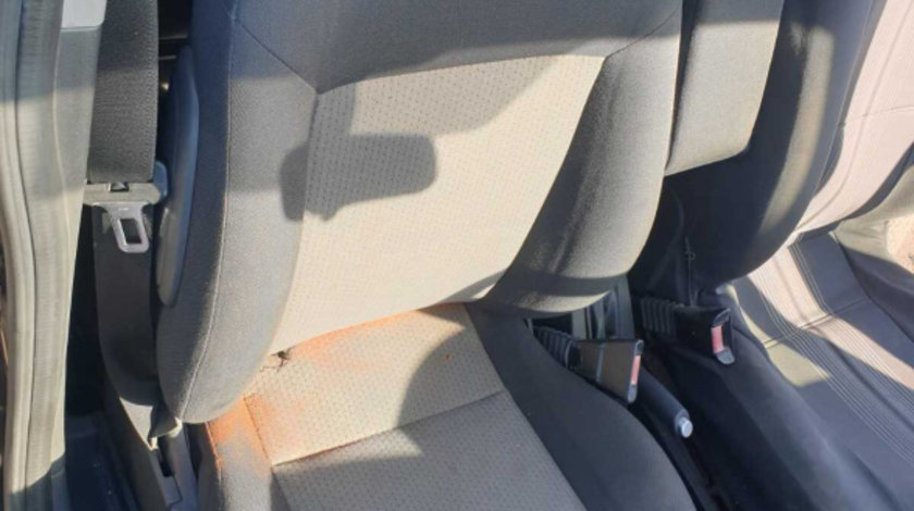 Interior Textil cu Incalzire Scaune Fata Stanga Dreapta si Bancheta cu Spatar Opel Meriva A 2003 - 2010