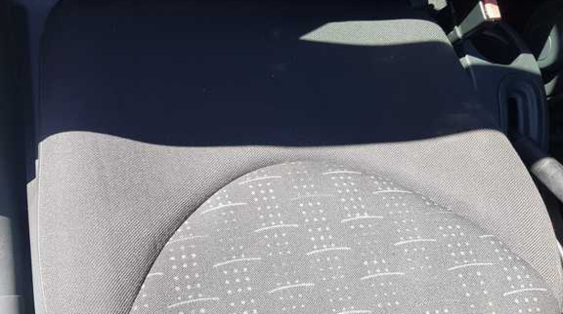 Interior Textil Scaun Scaune Fata Stanga Dreapta si Bancheta cu Spatar FARA Incalzire Citroen C3 2002 - 2009