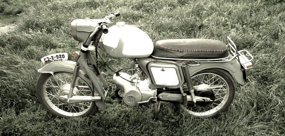 Istoria motocicletelor fabricate in Romania: de la IMS, la Mobra