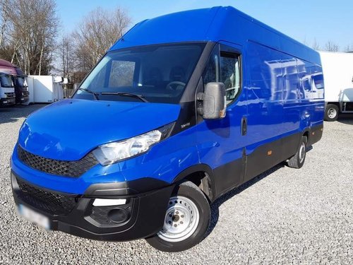 Iveco Daily MAXI automat, cu lift, lungime podea 4,70m