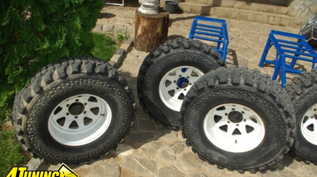 Jante j7 pe 15 intoarse cu cauciucuri off road LER MAGOME 255x75 15 stare  foarte buna