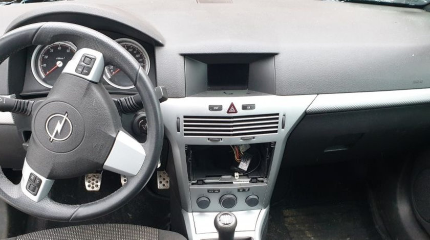 Kit airbag complet plansa bord calculator centuri Opel Astra H