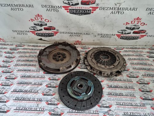 Kit ambreiaj complet Hyundai i40 2.0 GDI 165cp coduri : 39350 / 39400