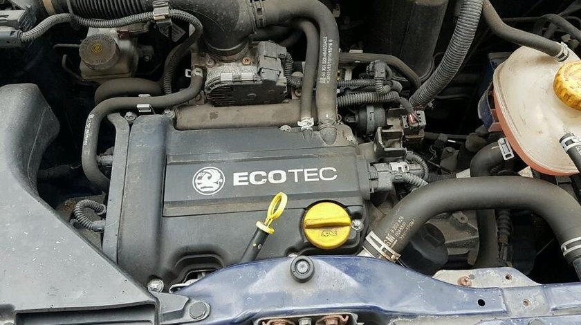 KIT AMBREIAJ Opel Corsa C 1.0 Benzina cod motor Z10XEP 44kw 60 CP