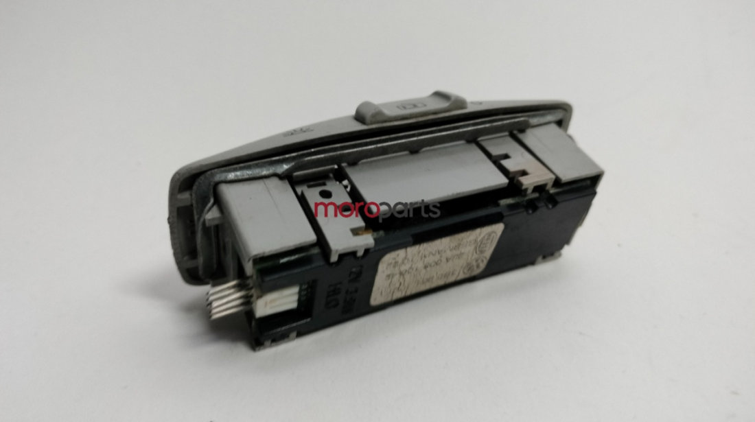 Lampa cu senzor proximitate pasager VOLKSWAGEN PASSAT (3B2) [ 1996 - 2001 ] VAG OEM 3B0951172F