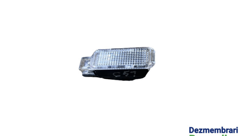 Lampa interior Audi A4 B8/8K [2007 - 2011] Sedan 4-usi 2.0 TDI multitronic (143 hp) Cod motor: CAGA