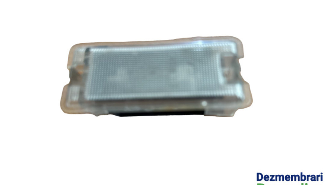 Lampa interior Cod: 7700771935 Dacia Logan [2004 - 2008] Sedan 1.4 MT (75 hp) Cod motor: K7J-A7