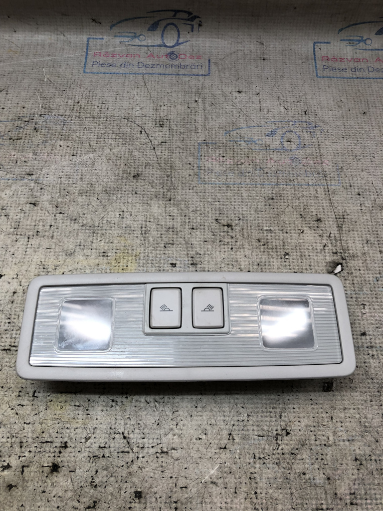 Lampa plafon fata Skoda Superb 3 1.4 Benzina 2018