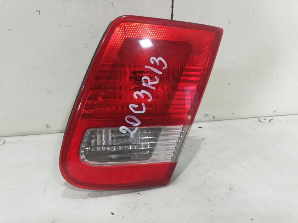 Lampa stop dreapta spate pe portbagaj SAAB 9-3 An 2002 2003 2004 2005 2006 2007