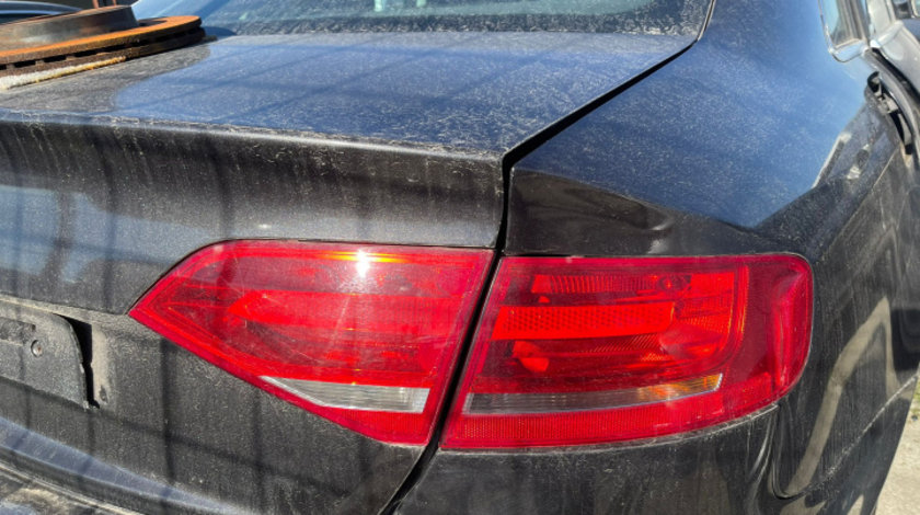 Lampa stop pe aripa dreapta Audi A4 B8/8K [2007 - 2011] Sedan 4-usi 2.0 TDI MT (143 hp)