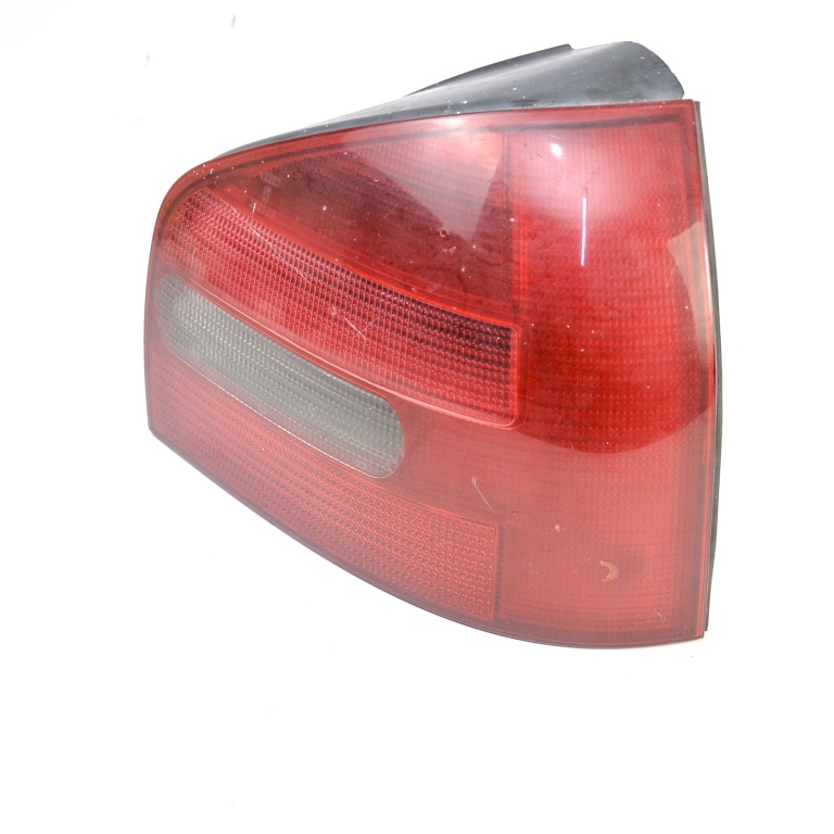 Lampa Stop Spate / Tripla Caroserie,dreapta Audi A3 (8L1) 1996 - 2003 8L0945096, 8L0 945 096