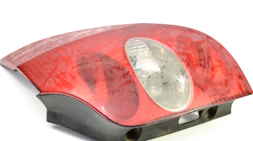 Lampa Stop Spate / Tripla Caroserie,dreapta Renault LAGUNA 2 2001 - 2007 8200002472, 82 00 002 472