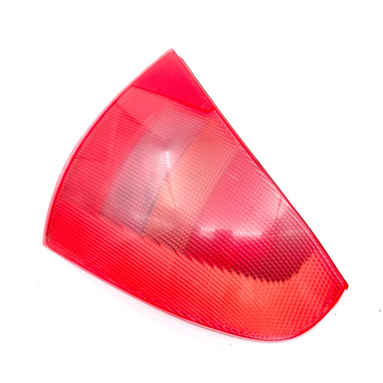 Lampa Stop Spate / Tripla Caroserie,dreapta Renault CLIO 2 / SYMBOL 1 1998 - 2008 7700410516V, 77 00 410 516 V, 7700410516, 200931098